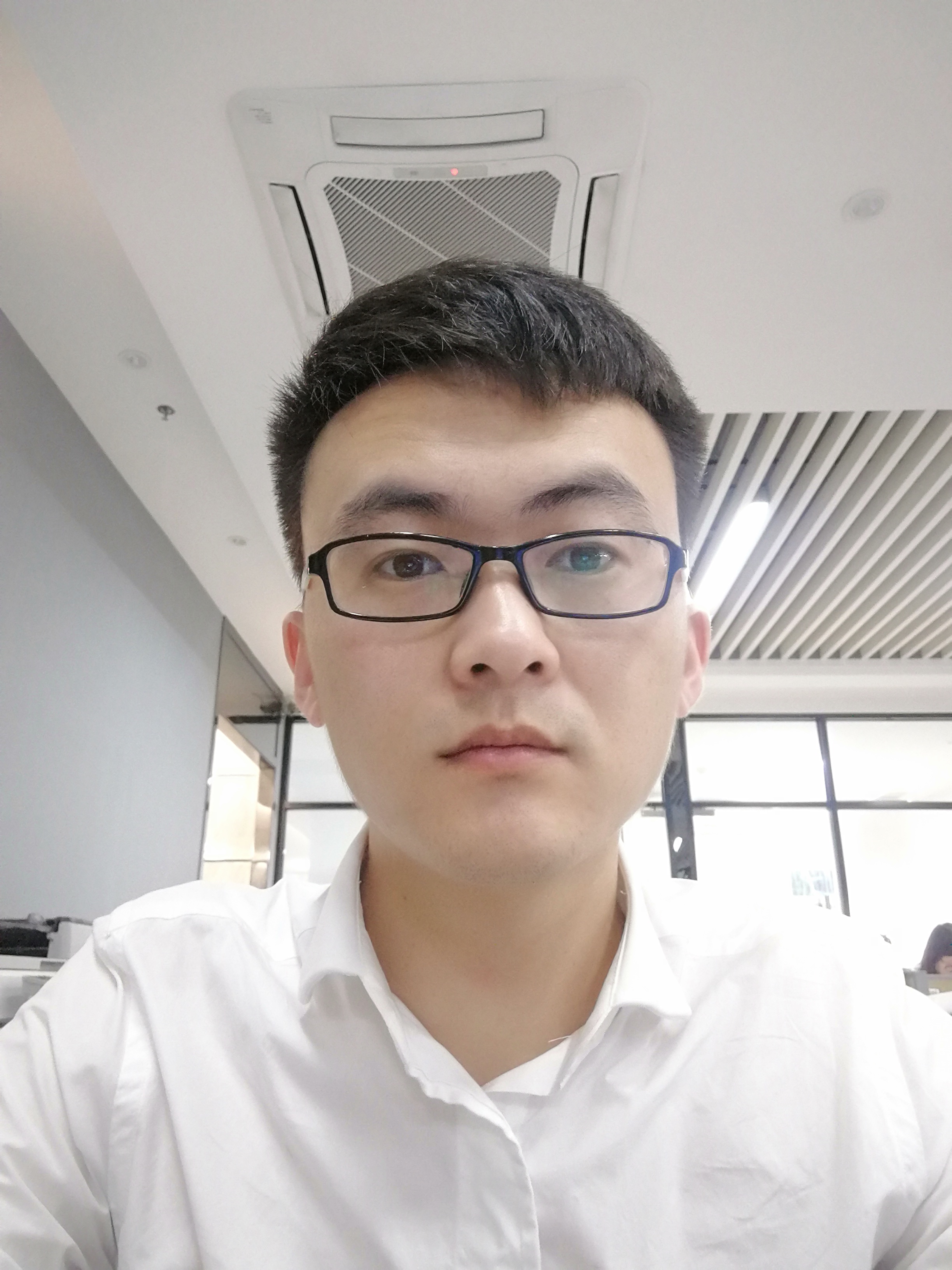啊凌